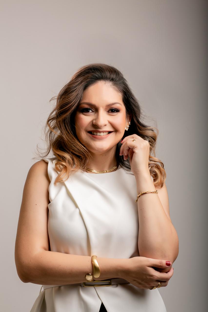 Dra. Laurinete Mendes